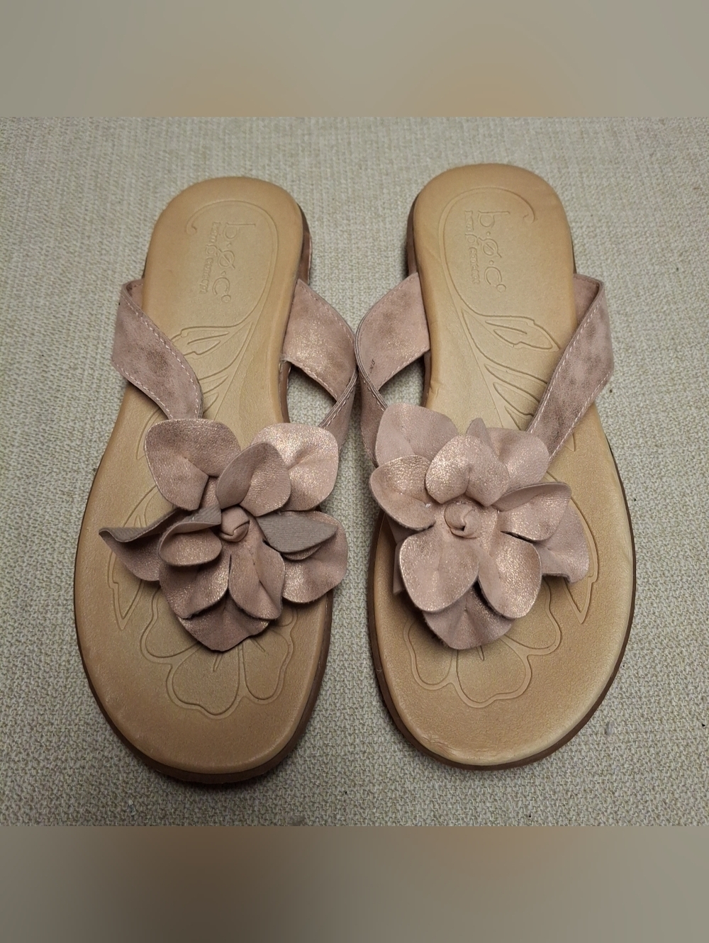 BOC Born Concept Sandals Slip On Thong Womens Size 8 M Vegan Pink Shimmer